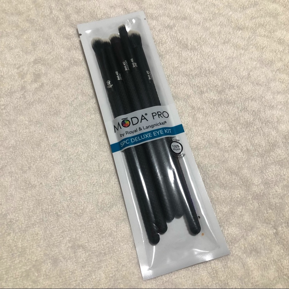 MODA Pro 5 Piece Brush Set 💗